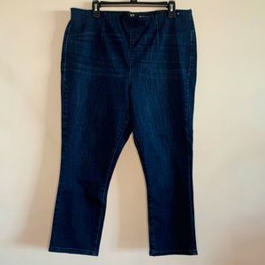 New stork and Company Slimming Pull On Pant